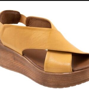 Bueno Yellow Platform Sandals